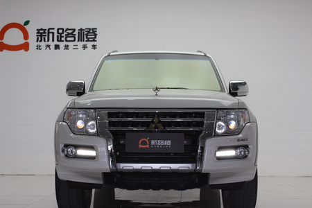 滨州二手三菱帕杰罗 2018款 帕杰罗97 GLS3.8L 五门中东版 天窗自动